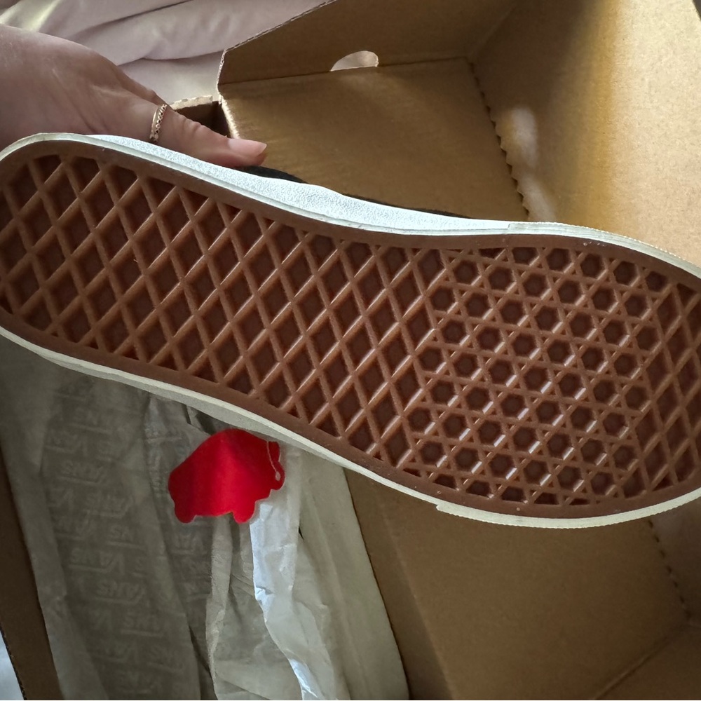 Vans Black Slip-On Shoes with Fleece Lining - Picture 3 of 4
